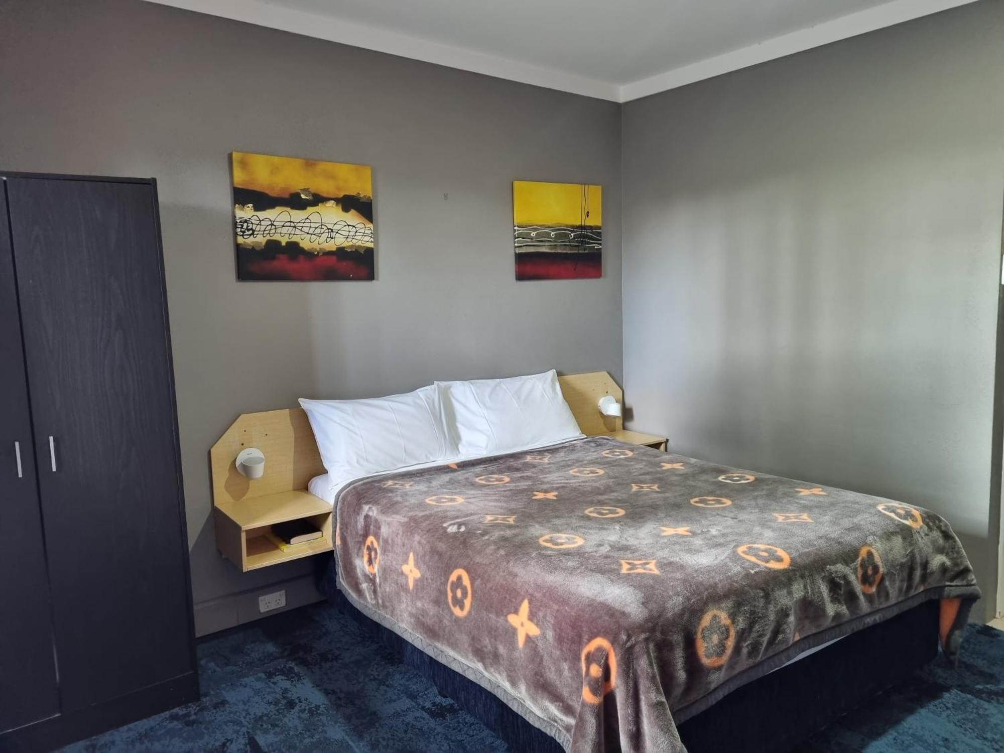ออล ซีซั่นส์ คันทรี ลอดจ์ Motel ทารี ภายนอก รูปภาพ