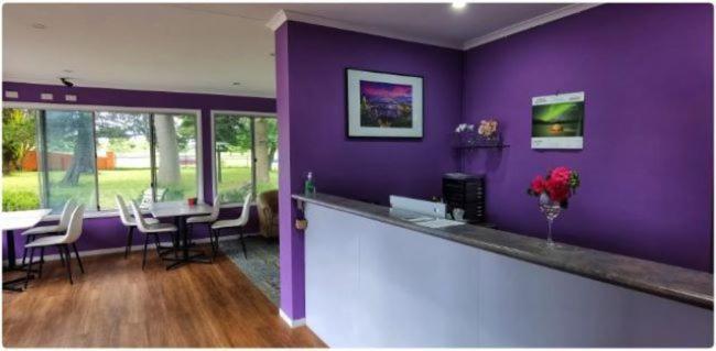 ออล ซีซั่นส์ คันทรี ลอดจ์ Motel ทารี ภายนอก รูปภาพ